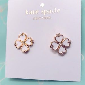 KATE SPADE NEW WITH TAGS GOLD-TONE/WHITE HEARTS WITH CRYSTALS PIERCED EARRINGS🌸